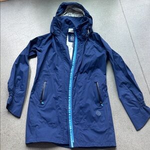 Stio Navy Blue Hooded Raincoat with Light Blue Trim